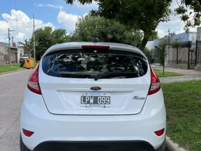 125592319-Ford Fiesta Kinetic Design completo