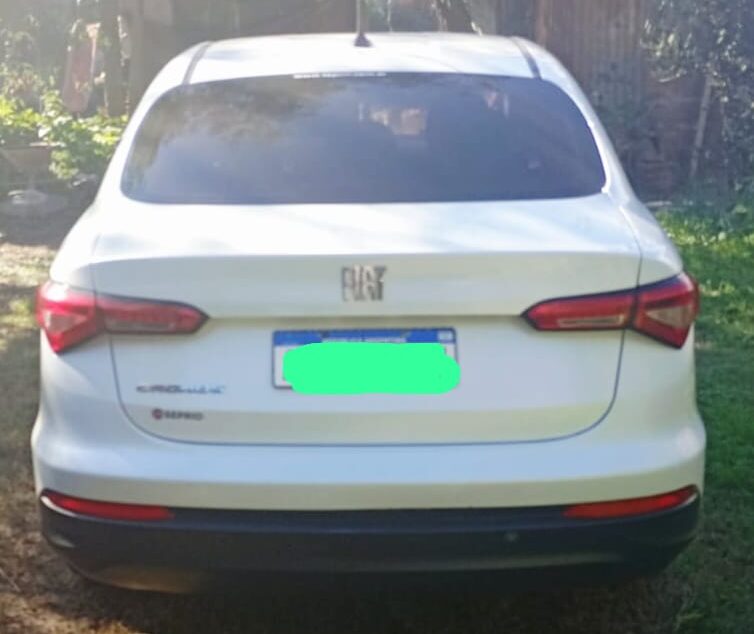 1787835687-Fiat Cronos completo