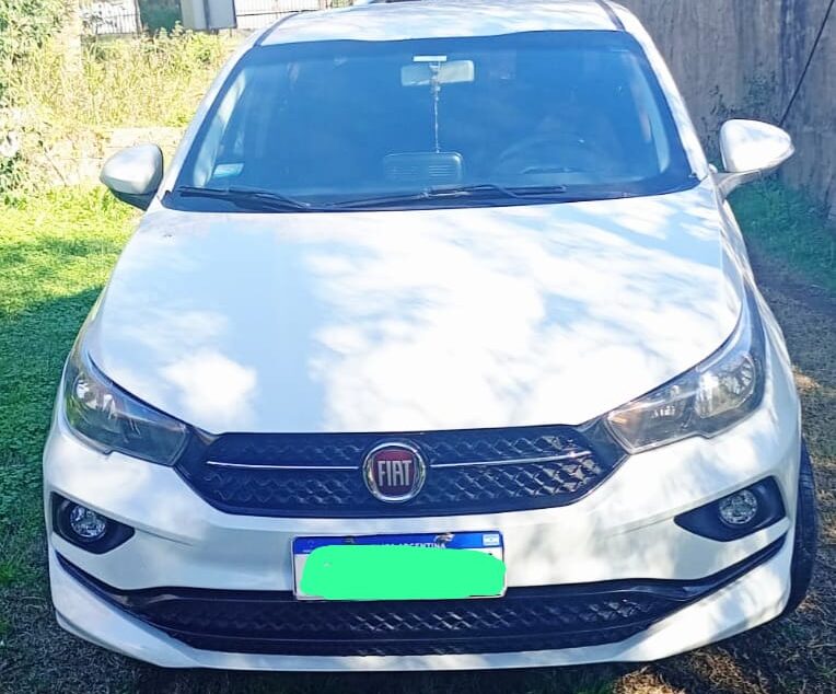 1787835687-Fiat Cronos completo