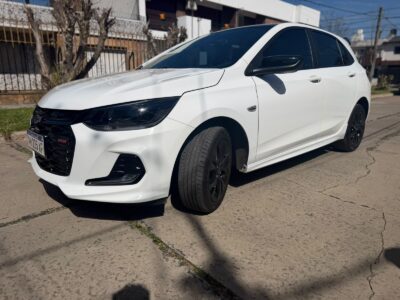 702859986-Chevrolet Onix completo