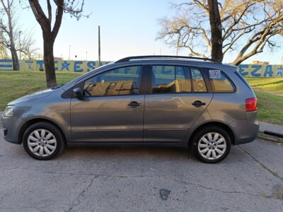 789861558-Volkswagen Suran completo