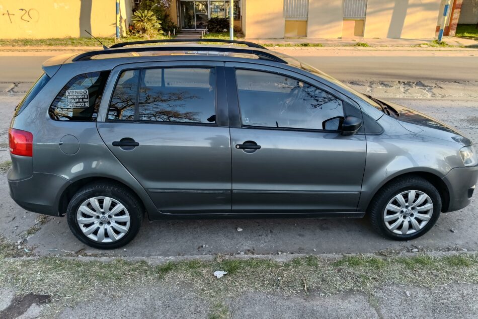 789861558-Volkswagen Suran completo