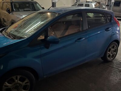 557723226-Ford Fiesta Kinetic Design completo