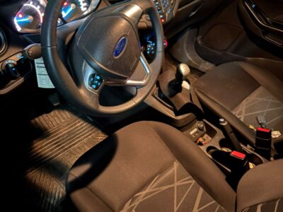 557723226-Ford Fiesta Kinetic Design completo
