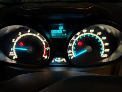 557723226-Ford Fiesta Kinetic Design completo