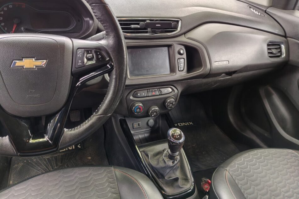 645804052-Chevrolet Onix completo