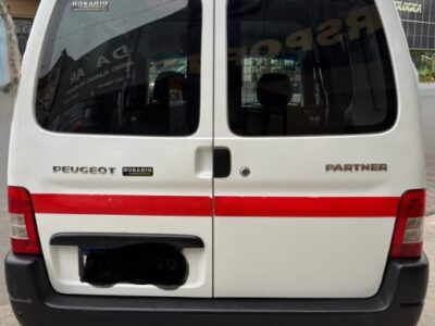 1381466353-  Peugeot Partner Urbana completo